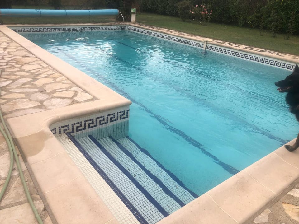 Swimming pool, Swimming pool