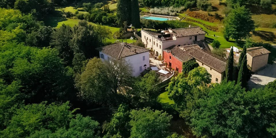 Property building, Day, Natural landscape, Bird's eye view, Landmark view