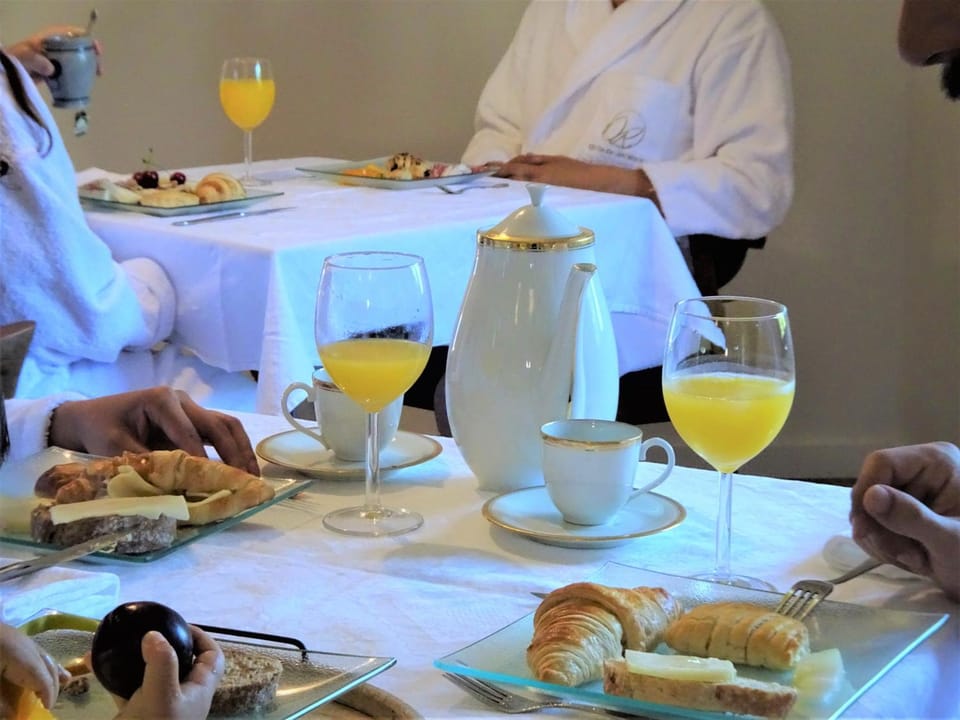 Breakfast, Continental breakfast