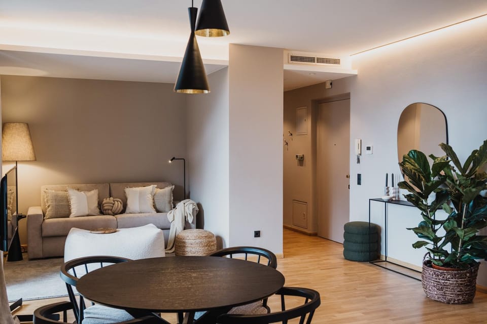 Living room, Dining area