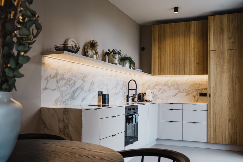 Kitchen or kitchenette