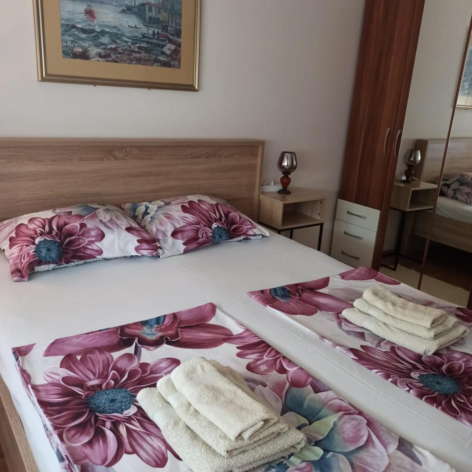 Apartman Adna Apartment in Lika-Senj County
