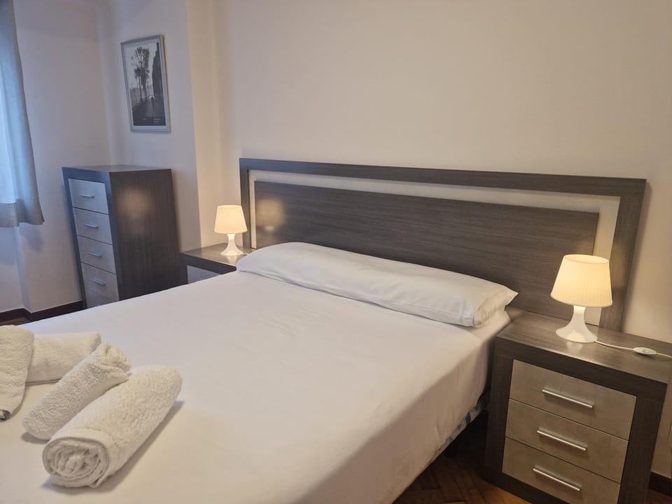 605A Apartamento céntrico 2 habitaciones by R2R Consulting Apartment in Oviedo