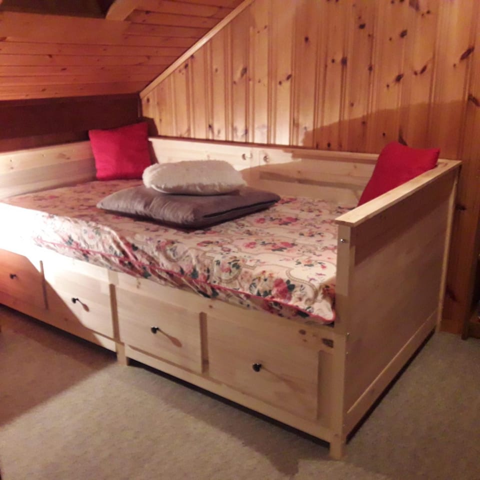 Bed, Photo of the whole room, Bedroom, wardrobe