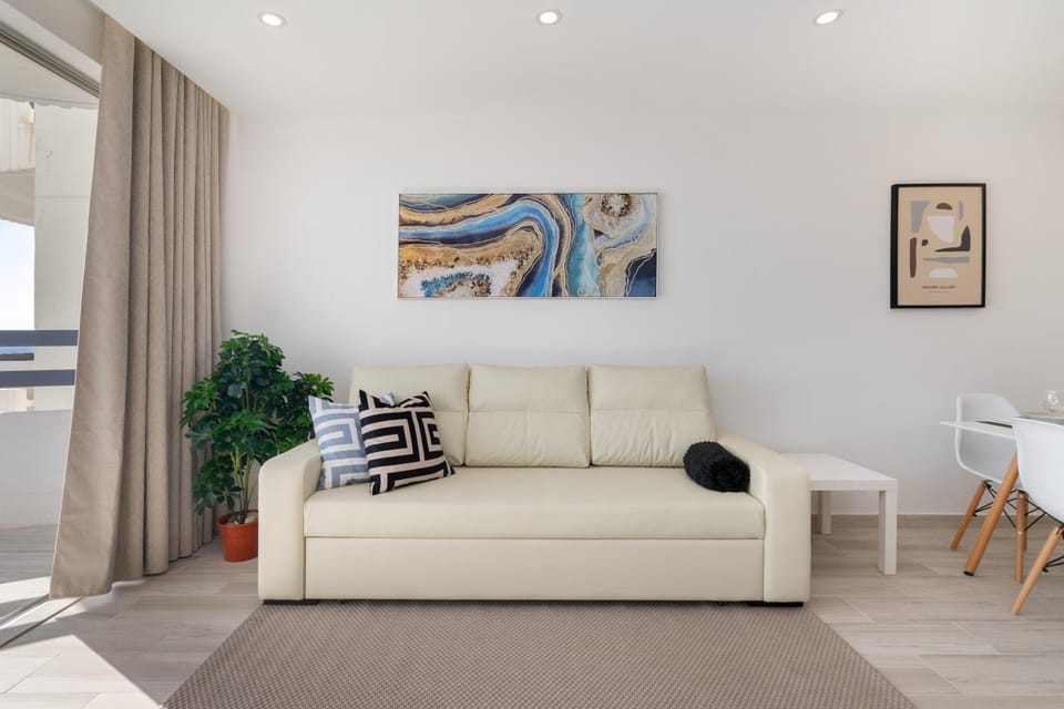 Living room, Decorative detail, Seating area