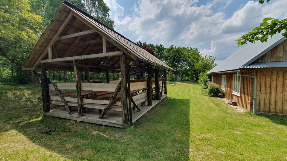 Property building, Natural landscape, BBQ facilities, Garden, Garden view
