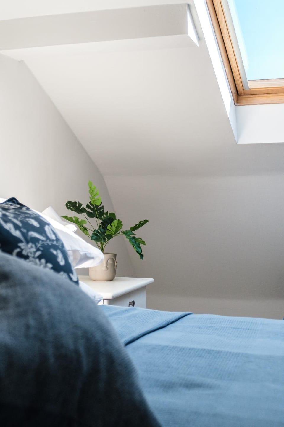 Bedroom, Sunrise