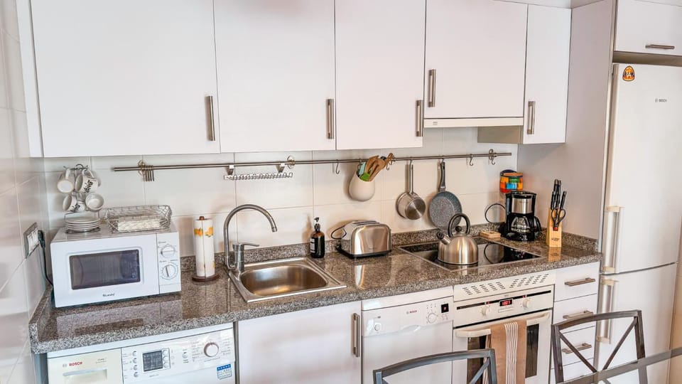 Kitchen or kitchenette, dishwasher, oven, pet friendly, stove, toaster