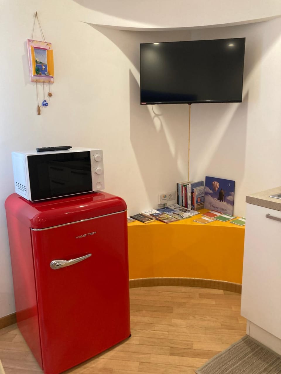 TV and multimedia, Kitchen or kitchenette, oven