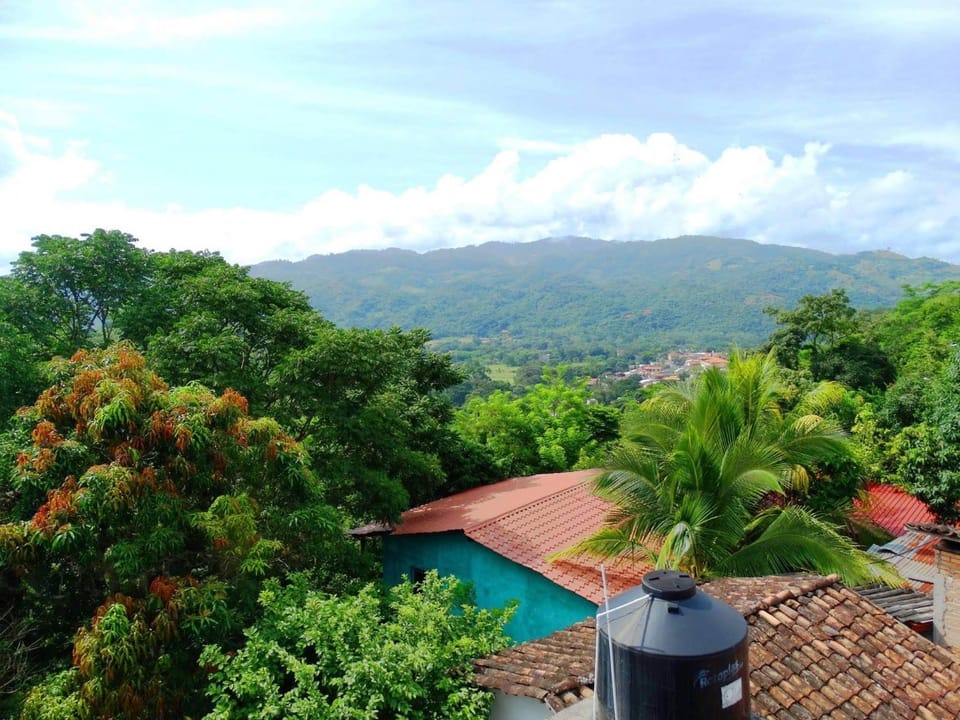 Casa “Doña Zoyla” B&B Bed and Breakfast in Honduras