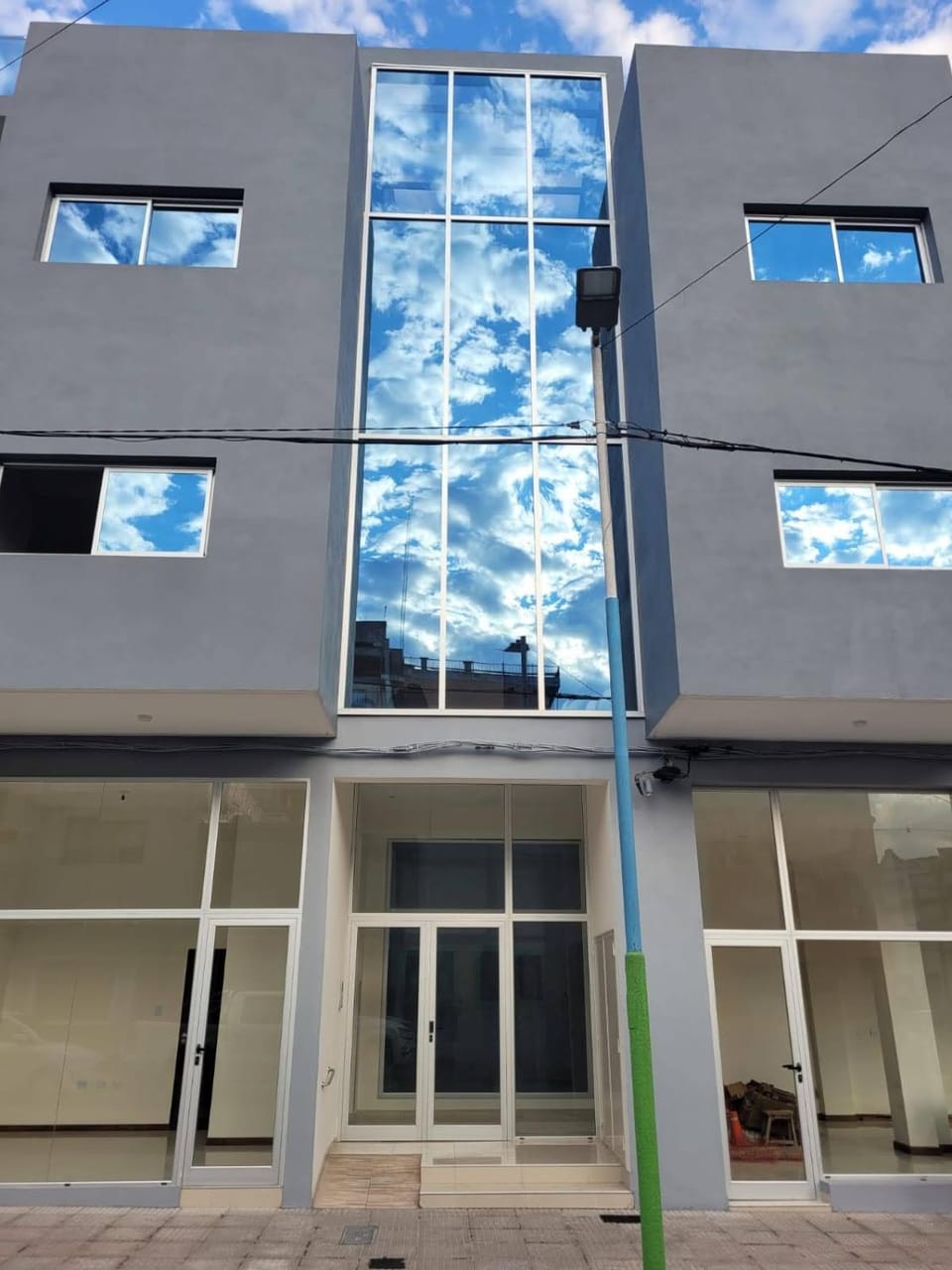 Facade/entrance
