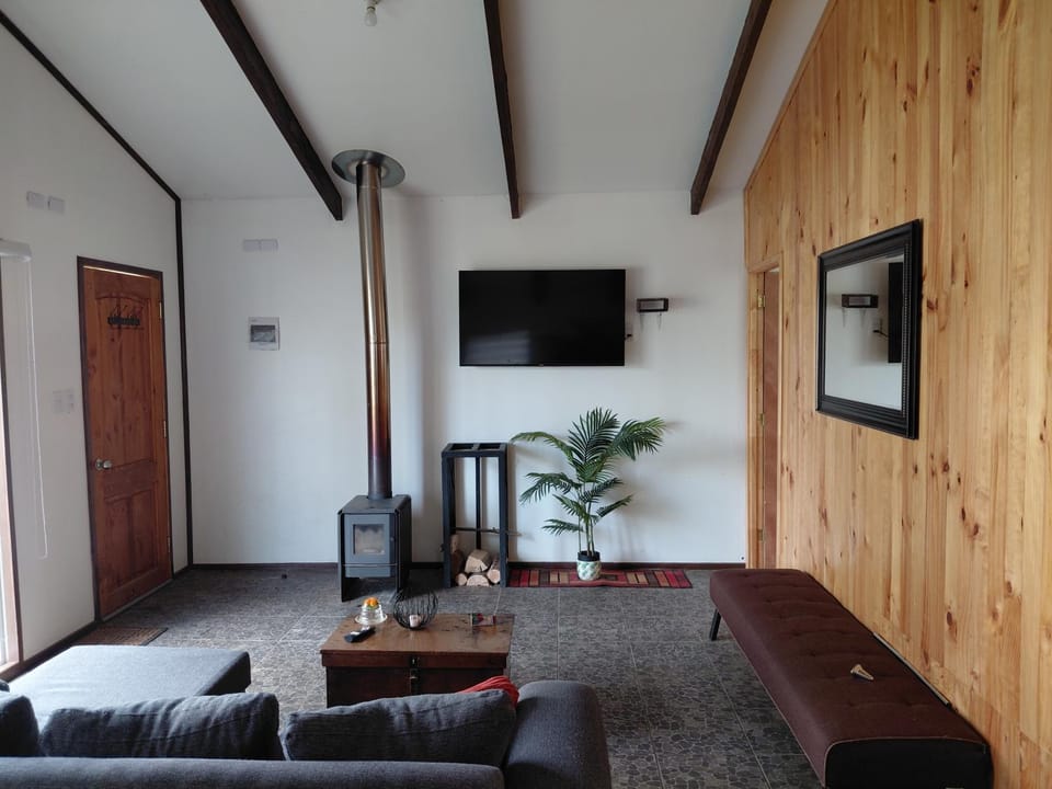 Hermosa cabaña en parcela a 500 metros del centro. House in Araucania, Chile