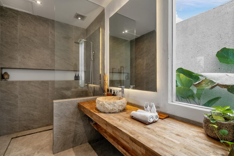 Shower, Bathroom, hair dryier, towels