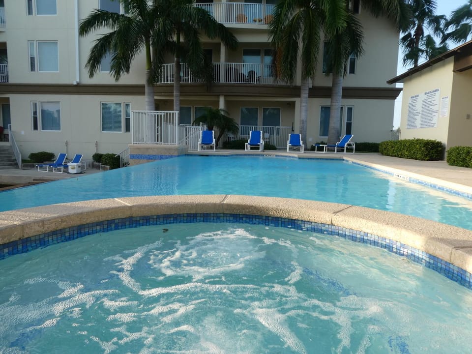 Fishermans Landing on The Bay- Las Marinas Apartment hotel in South Padre Island