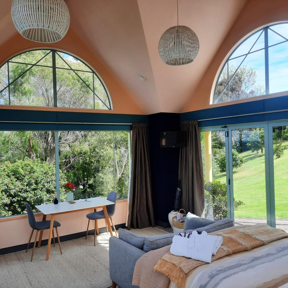 Bedroom, Garden view