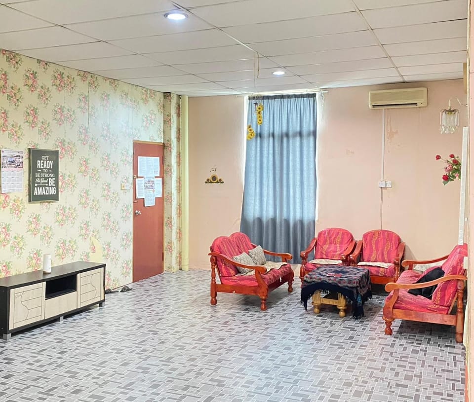 Living room, Seating area, air conditioner