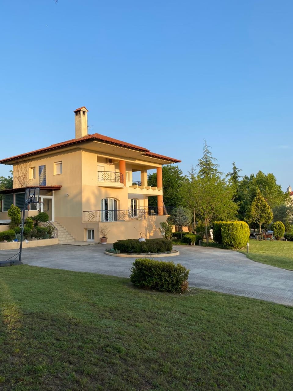 E L urban villa. Villa in Decentralized Administration of Macedonia and Thrace