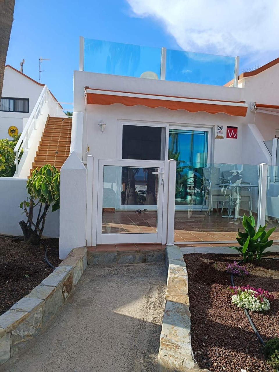 Property building, Balcony/Terrace