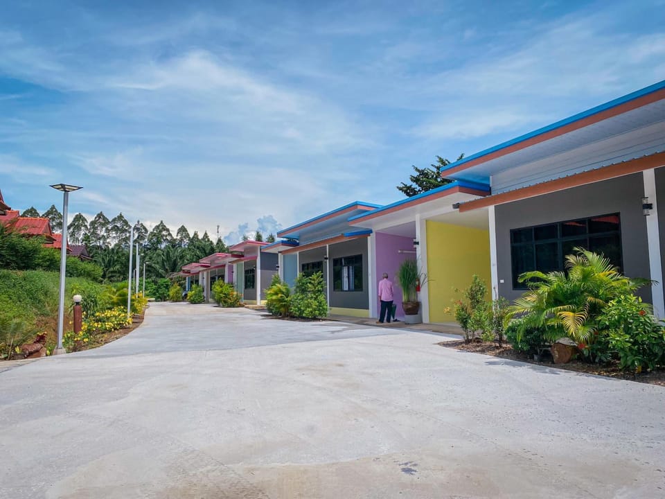 Baan Rung Tawan Resort in Surat Thani Changwat