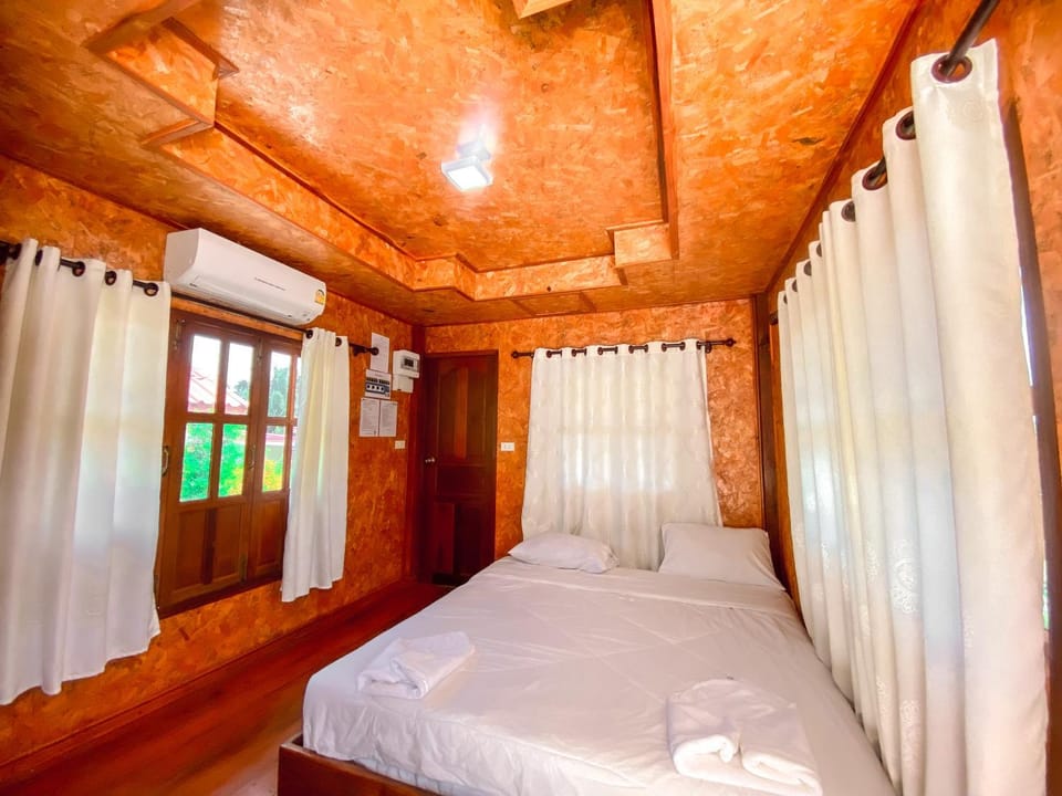 Baan Rung Tawan Resort in Surat Thani Changwat