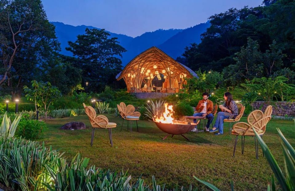 Restaurant/places to eat, Activities, Garden