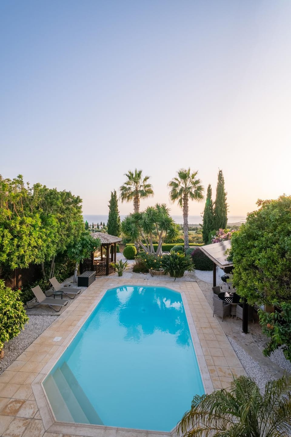 Day, Garden, Balcony/Terrace, Garden view, Pool view, Sea view, Swimming pool, sunbed