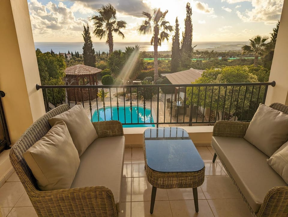 Balcony/Terrace, Seating area, Sea view
