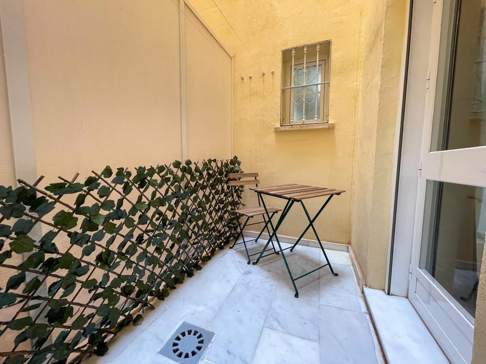 Relaxing 1Bedroom Apartment in the Heart of Malaga - WIFI&AC Apartment in Malaga