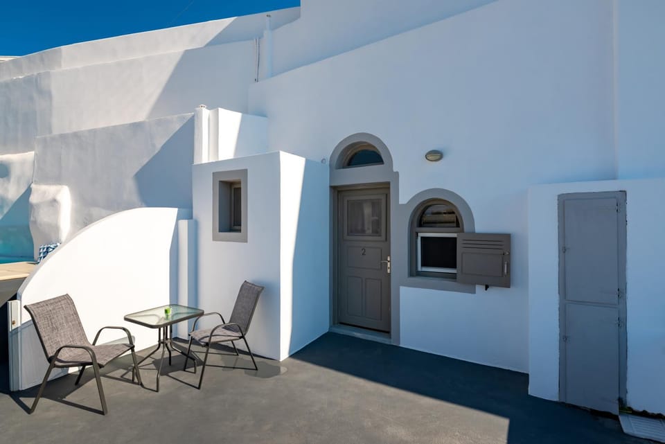 Rêver Caves House in Santorini