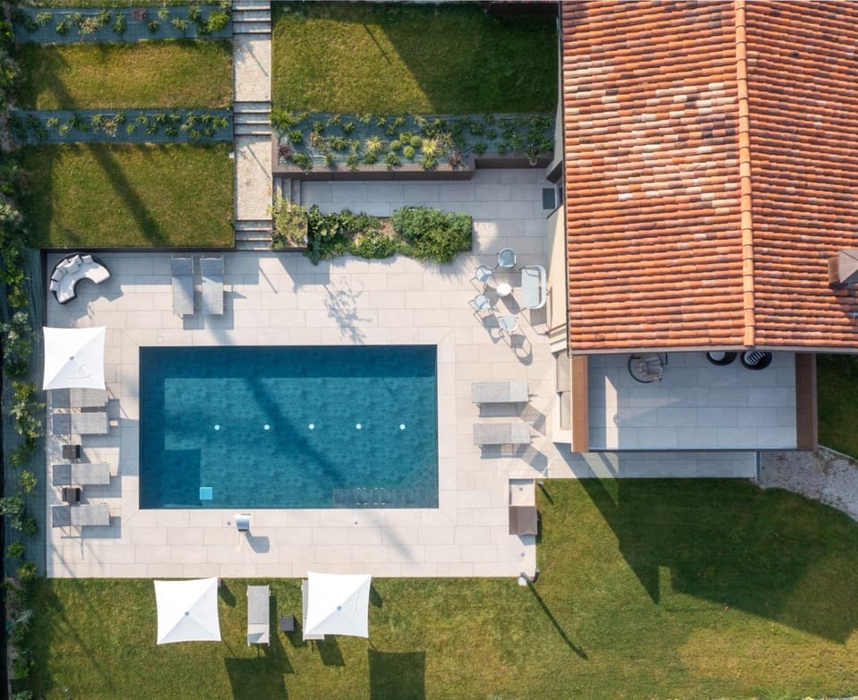 Property building, Pool view, Swimming pool, Open Air Bath