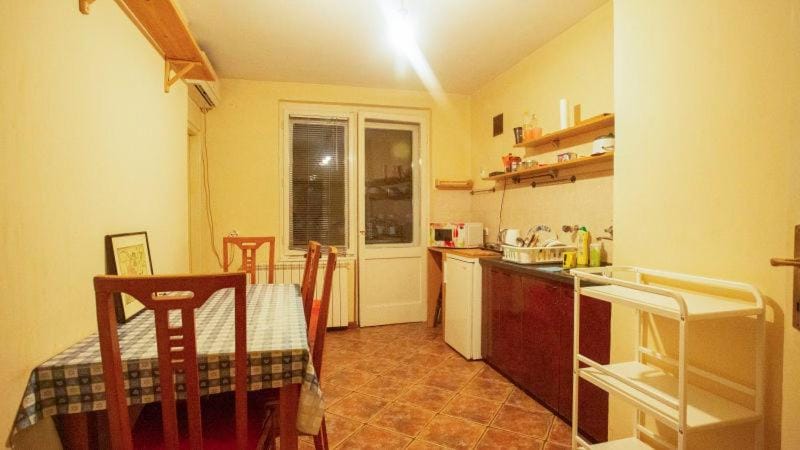 Private cozy room 1 with shared kitchen in appartment, downtown Belgrade Apartment in Belgrade