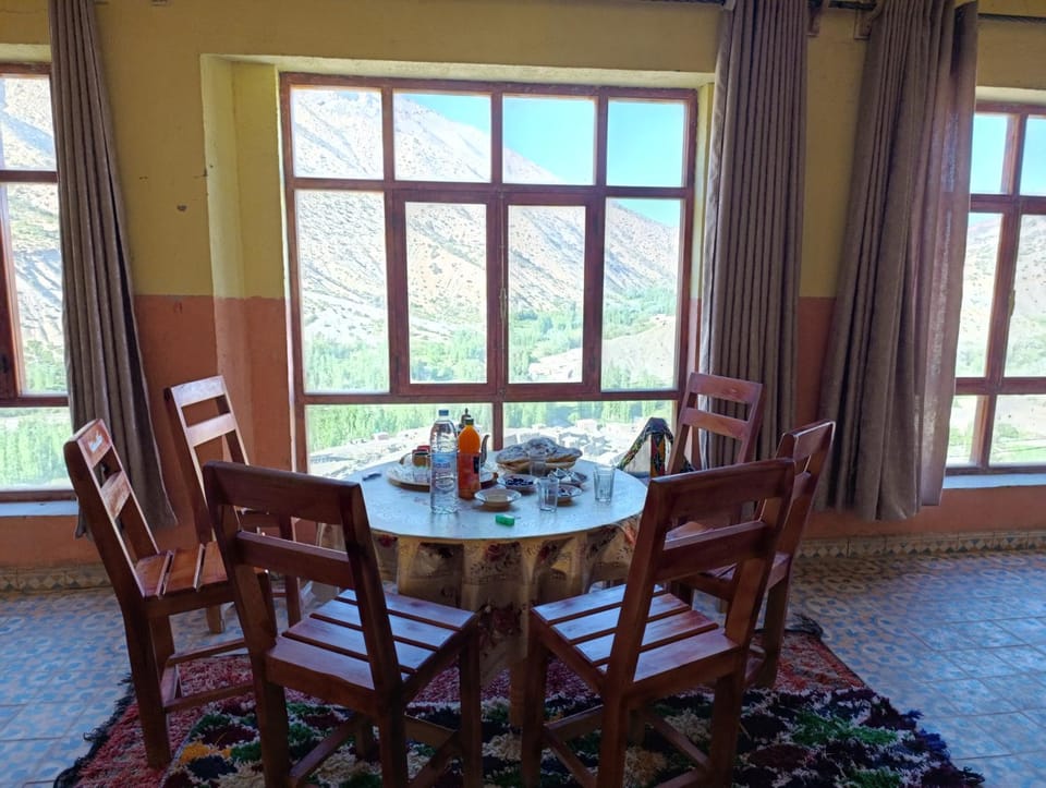Seating area