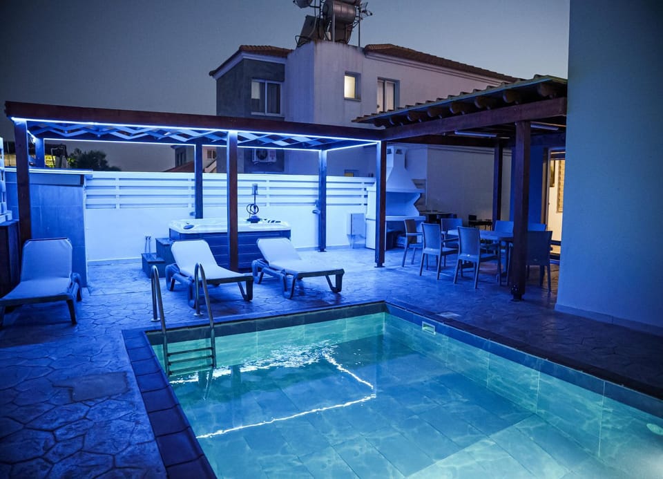 Spa and wellness centre/facilities, Swimming pool