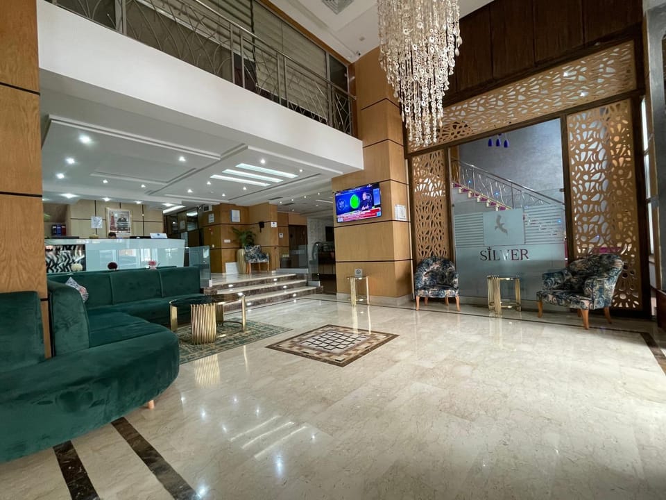Communal lounge/ TV room, Lobby or reception