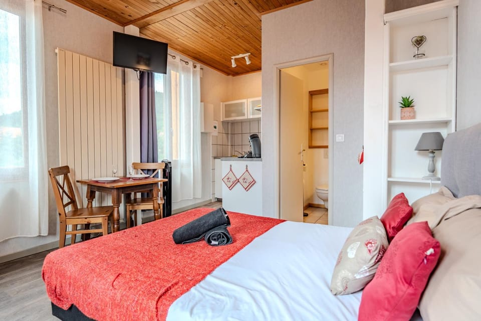 Living room, Bedroom