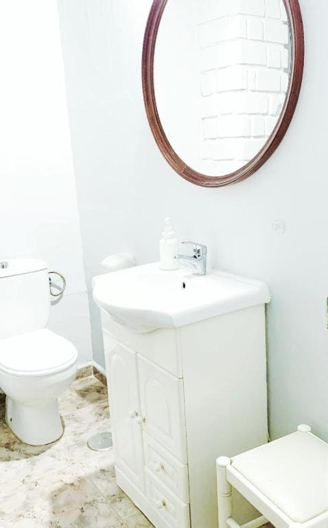 Hostal El Castillo Alcala De Guadaira Bed and Breakfast in Costa de la Luz