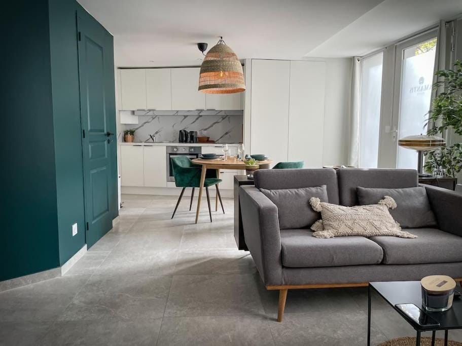 Suite Luxueuse Jacuzzi SUITE AMANTIS By Noma Apartment in Auvergne-Rhône-Alpes