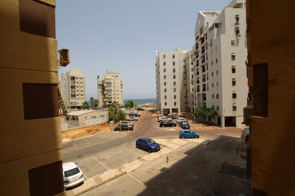 Isramax 3BR apartment near the sea. Apartment in Tel Aviv-Yafo
