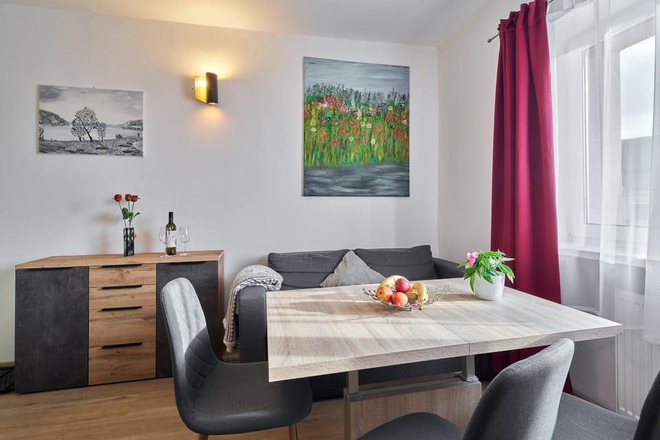 Living room, Seating area, Dining area