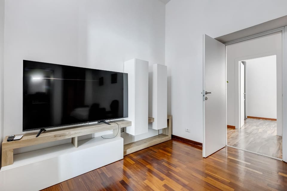 Communal lounge/ TV room, TV and multimedia, Evening entertainment