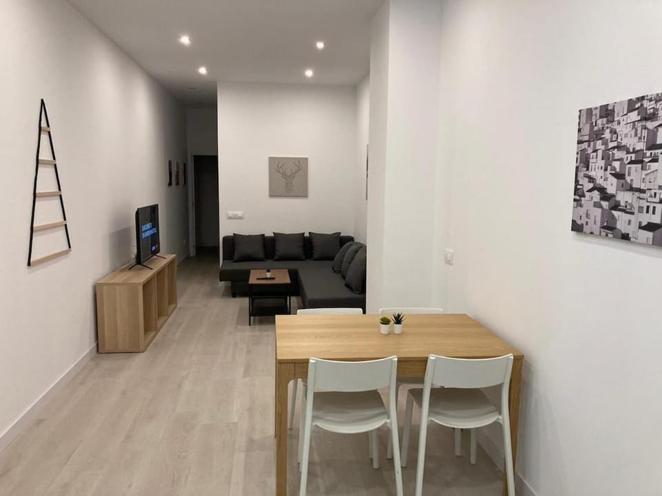 Communal lounge/ TV room, Living room