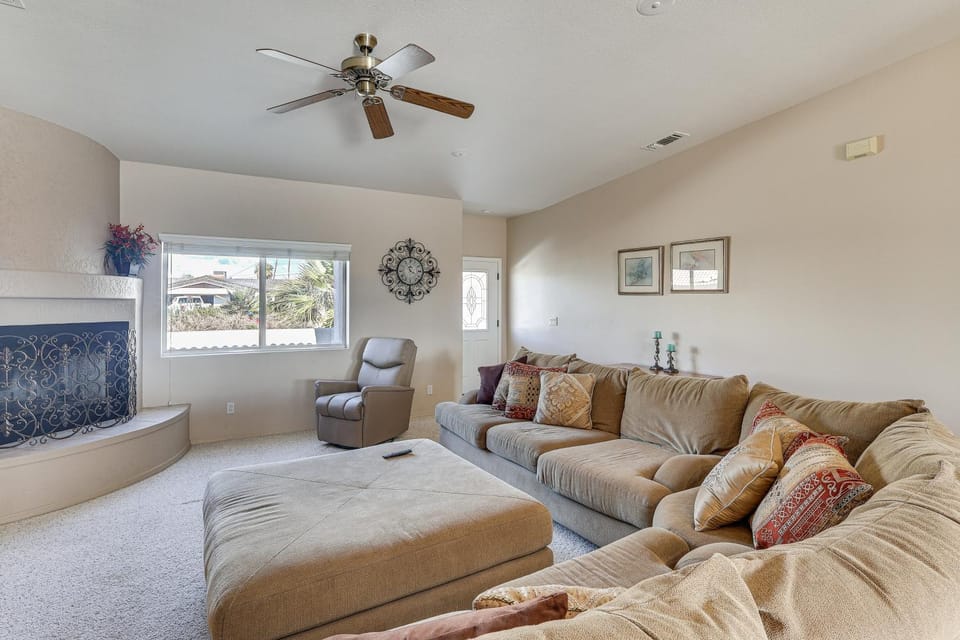 Private Pool, 3 Mi to Water! Lake Havasu City Home House in Lake Havasu City