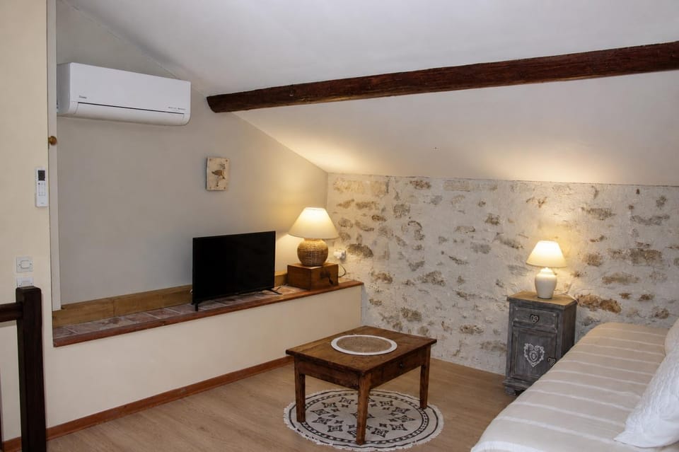 TV and multimedia, Living room, Bedroom, heating, air conditioner