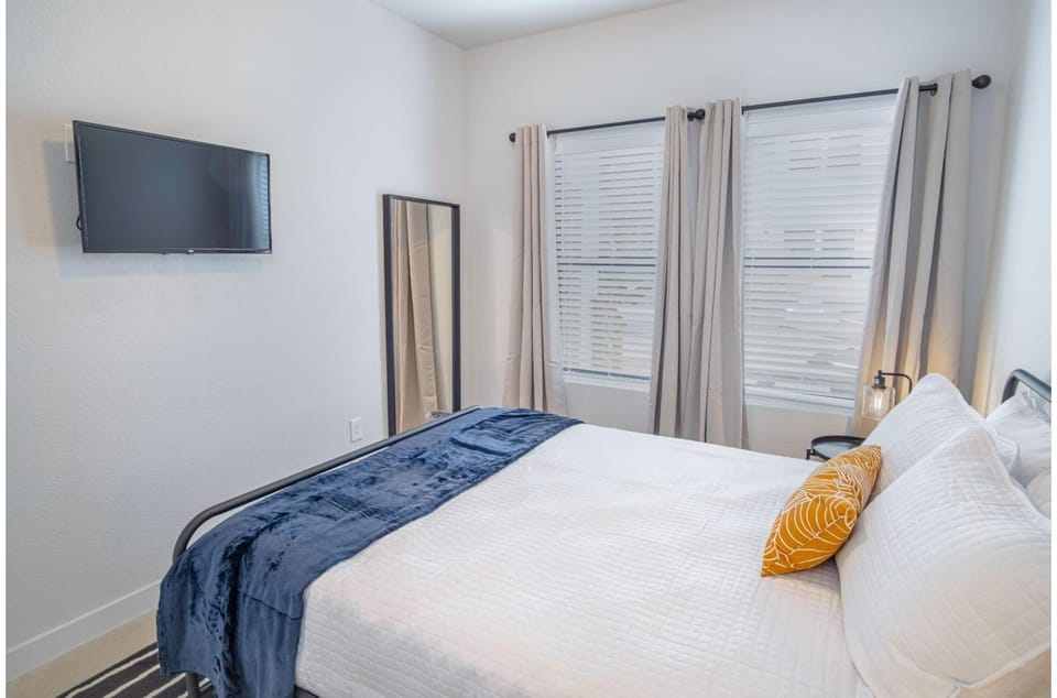 Bed, Bedroom