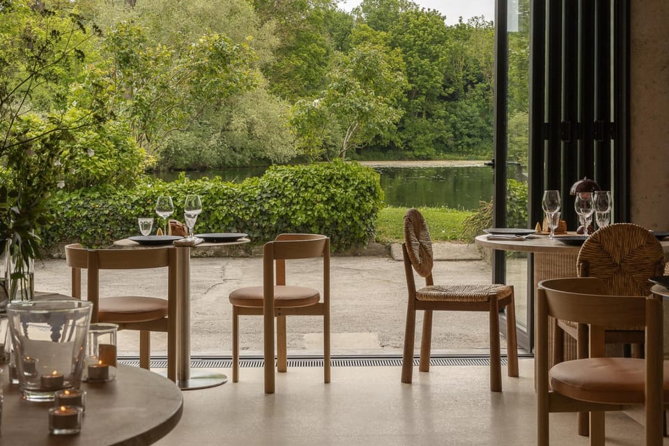 Restaurant/places to eat, Banquet/Function facilities, Garden view
