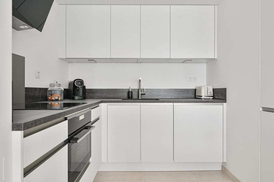 T2 NEUF A4 RDJ-PISCINE–ACCÈS DIRECT PLAGES ET CENTRE VILLAGE– Apartment in La Cadière-d'Azur