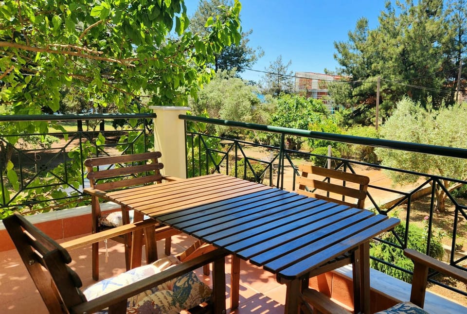 Pine Beach holiday home 2 bedrooms 50 meters to the beach House in Halkidiki