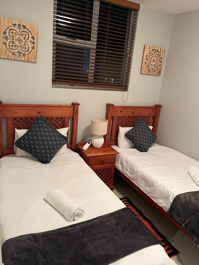 201 St Tropez, South Coast Apartment in Margate