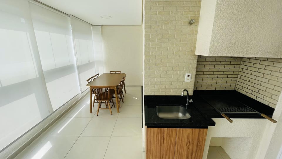 100m Praia Pitangueiras 3Q com Ar Churrasqueira 2 Vagas LP13 Apartment in State of São Paulo