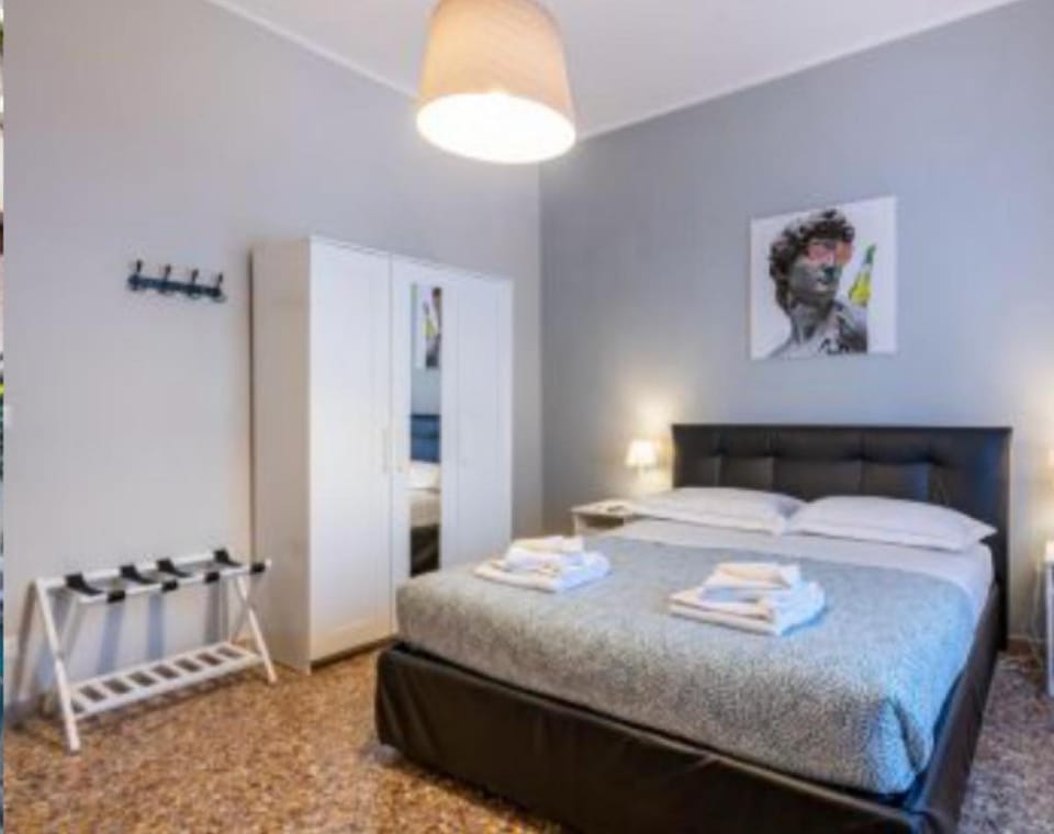 Amelì Room Bed and Breakfast in Florence